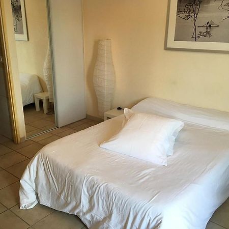 Logis Hotel Le Clos Saint Loup Bram Экстерьер фото
